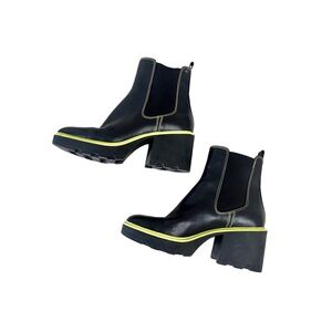 MK Michael Kors Stylish Black and Yellow Heeled Boots 7.5